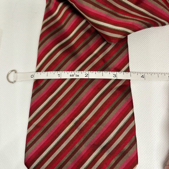 Banana Republic Italian silk red striped tie - Picture 6 of 6